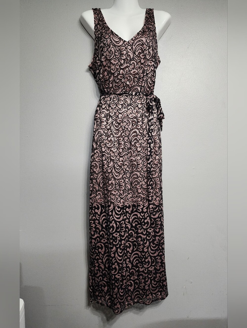 Sharagano Pink and Black V-Neck Sleeveless Maxi Dress